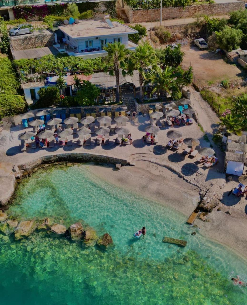 Xhibo Apartments Sarande Bagian luar foto